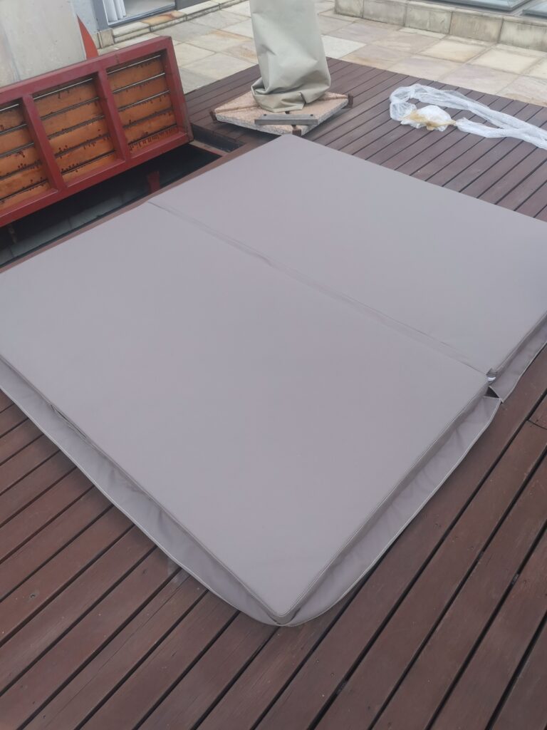 4 Seater Jacuzzi Covers – Luxury, Exclusive, Executive Jacuzzi, Spa and Hot Tub Covers in Johannesburg, Gauteng